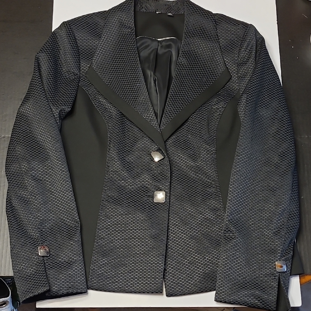 Mary Kay Elegant Black Women's Blazer